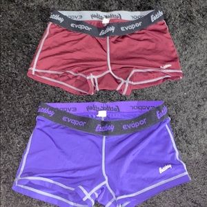2 pairs of spandex